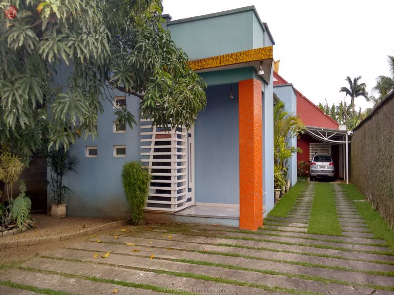 Casa comercial para Alugar no Vila Isabel em Resende RJ