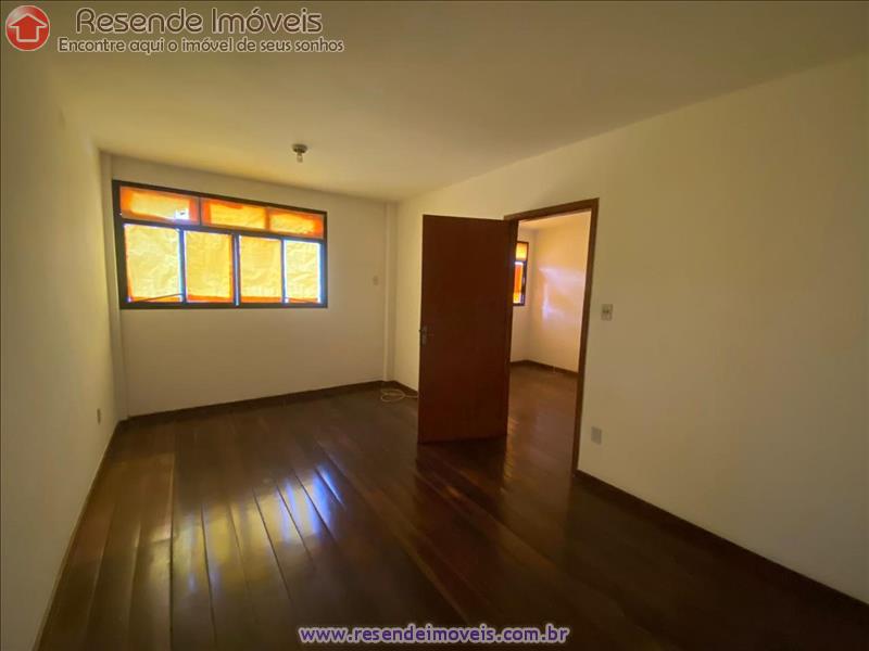 Apartamento a Venda no Comercial em Resende RJ