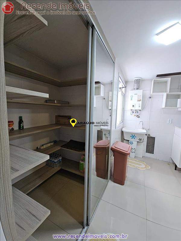 Apartamento a Venda no Comercial em Resende RJ