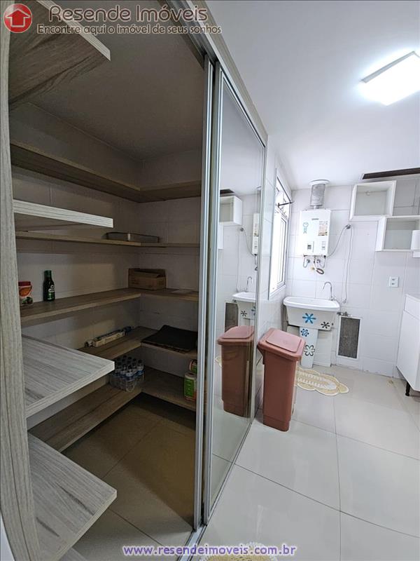 Apartamento a Venda no Comercial em Resende RJ