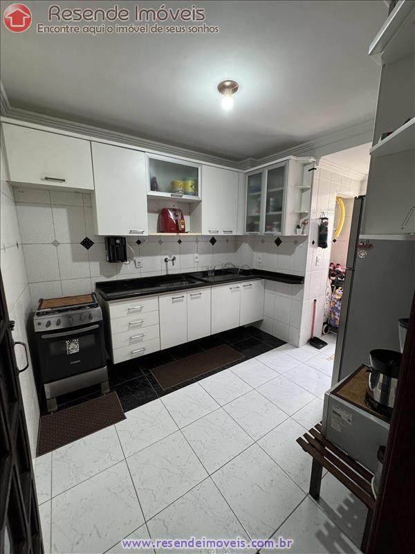 Apartamento a Venda no Jardim Jalisco em Resende RJ