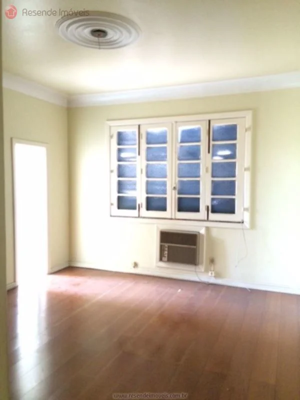 Foto 3 de 5 - Casa para venda em Centro