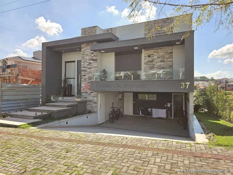 Foto 1 de 31 - Casa em condomínio para venda em Parque Ipiranga