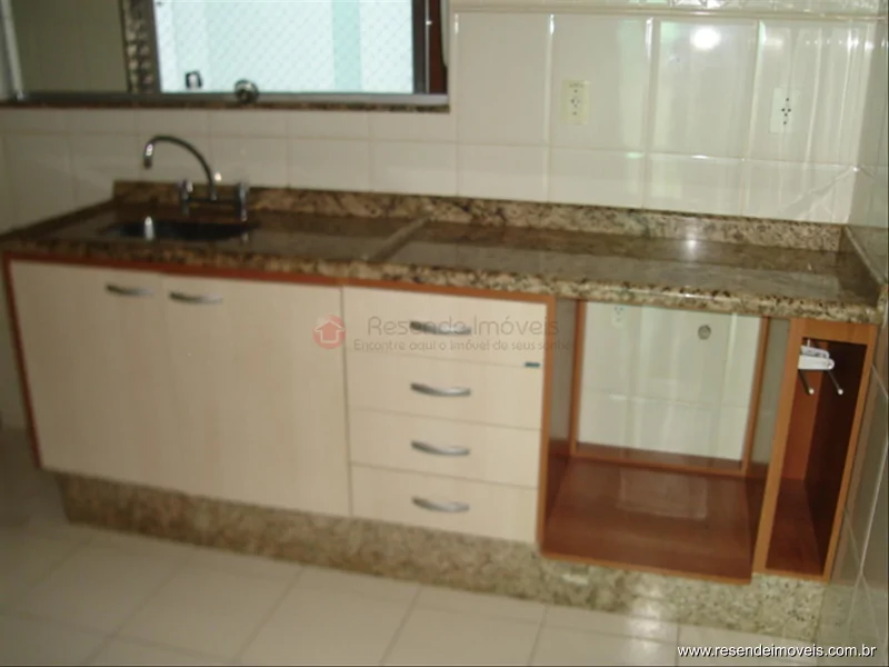 Foto 2 de 6 - Apartamento para venda em Morada do Castelo