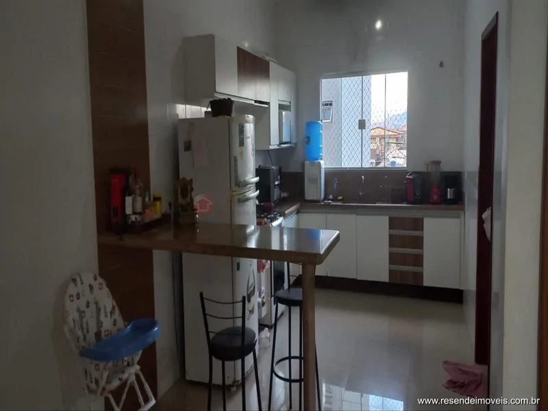 Foto 12 de 13 - Casa para aluguel em Vila Adelaide