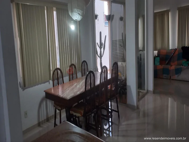 Foto 5 de 13 - Casa para aluguel em Vila Adelaide