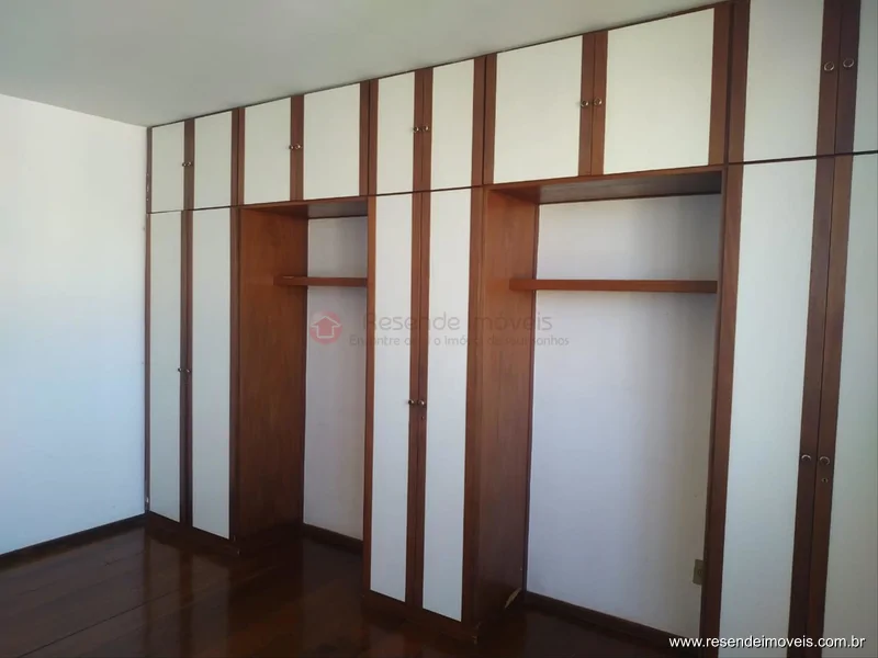 Foto 4 de 44 - Apartamento para aluguel em Centro