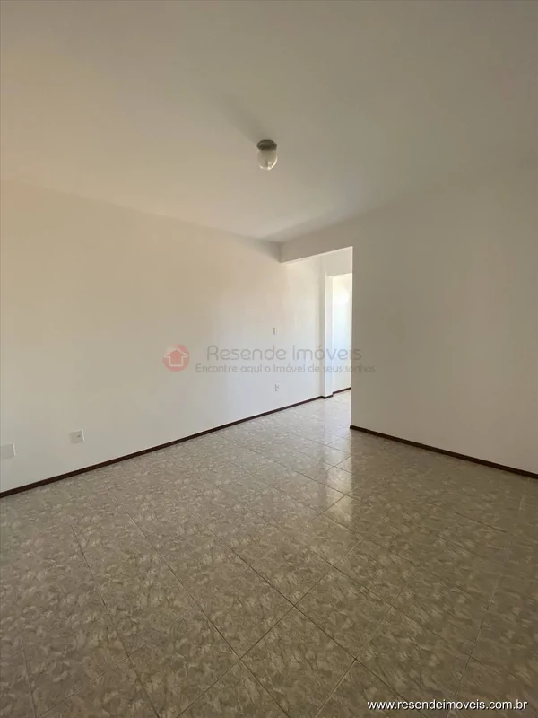 Foto 3 de 12 - Apartamento para aluguel em Jardim Tropical