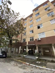 Apartamento para aluguel em Comercial