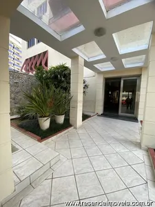 Apartamento para venda e aluguel em Centro