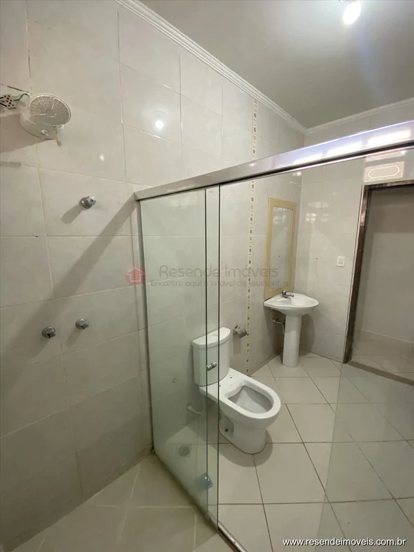 Foto 11 de 17 - Casa para venda e aluguel em Boa Vista II