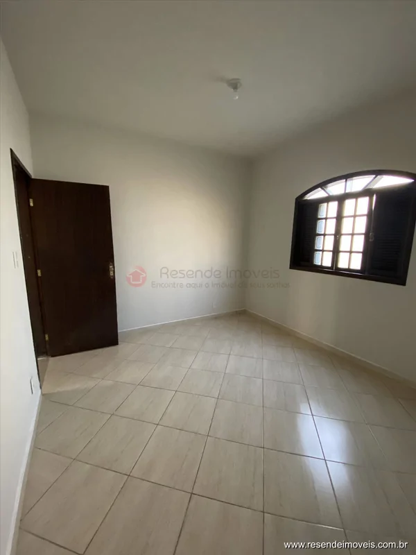 Foto 13 de 17 - Casa para venda e aluguel em Boa Vista II