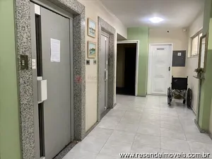 Apartamento para venda e aluguel em Comercial