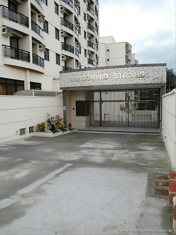 Foto 1 de 13 - Apartamento para aluguel em Montese