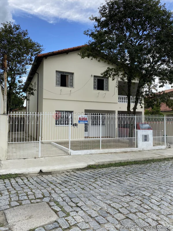 Foto 2 de 25 - Casa para aluguel em Vila Santa Cecília