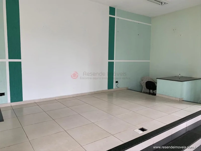 Foto 8 de 11 - Salão para aluguel em Vicentino