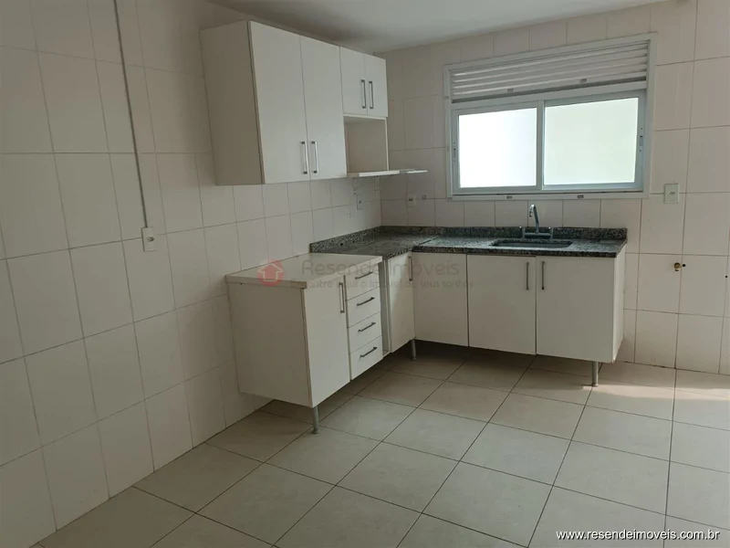 Foto 4 de 35 - Casa para aluguel em Morada da Colina