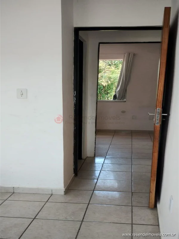 Foto 4 de 9 - Casa para aluguel em Residências do Vale