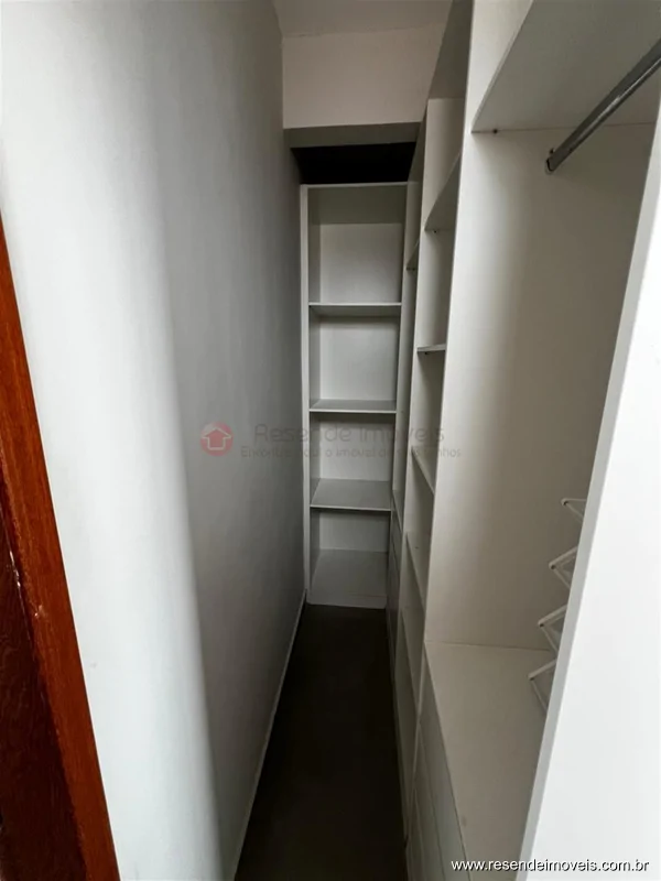 Foto 2 de 18 - Casa para aluguel em Morada da Colina