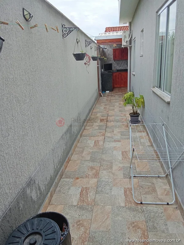 Foto 1 de 22 - Casa para aluguel em Jardim Aliança II