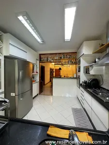 Casa para venda em Jardim Tropical