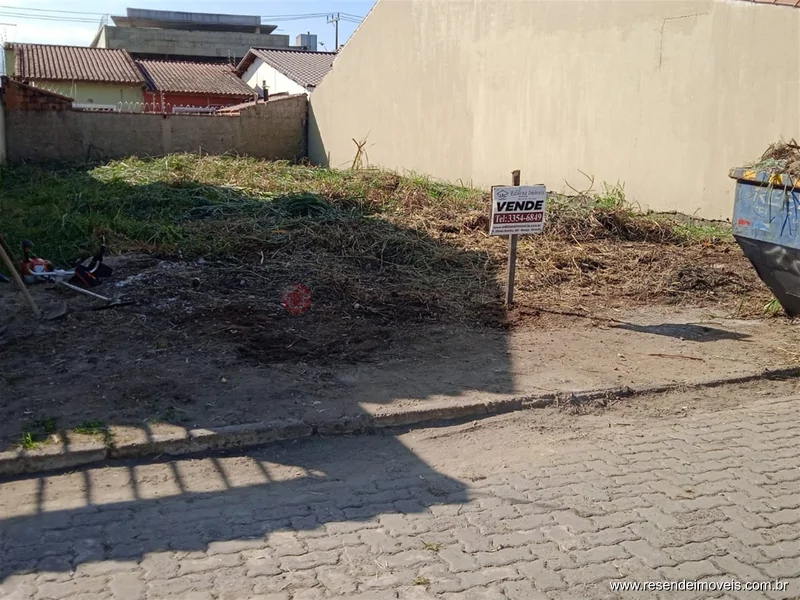 Foto 1 de 2 - Terreno para venda em Jardim Aliança II