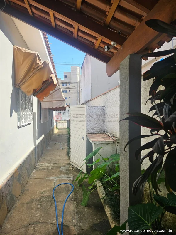 Foto 1 de 18 - Casa para aluguel em Liberdade
