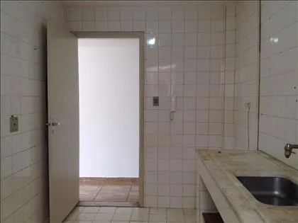 Apartamento para aluguel em Comercial