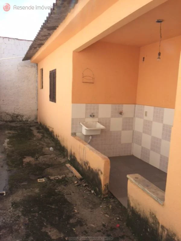 Foto 1 de 9 - Casa para aluguel em Vila Central