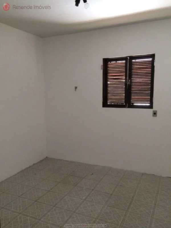 Foto 8 de 9 - Casa para aluguel em Vila Central