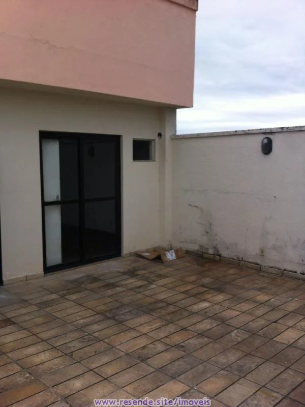 Foto 1 de 13 - Cobertura para aluguel em Comercial