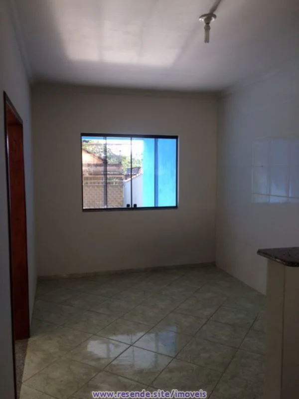 Foto 3 de 13 - Casa para aluguel em Jardim Brasília II