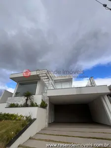 Casa à venda e para alugar em Parque Ipiranga
