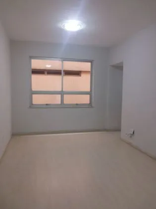 Apartamento para aluguel em Comercial