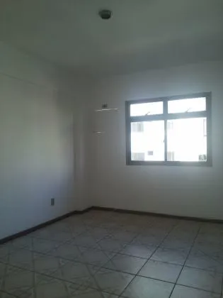 Apartamento para aluguel em Comercial