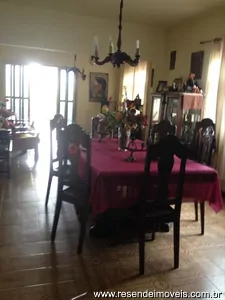 Prédio para venda em Alambari