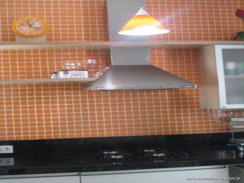 Foto 2 de 5 - Casa para venda em Jardim Brasília