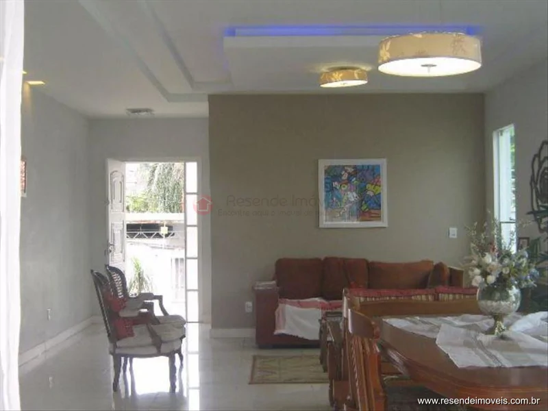 Foto 1 de 5 - Casa para venda em Jardim Brasília