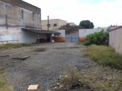 Casa comercial para aluguel em Vila Julieta