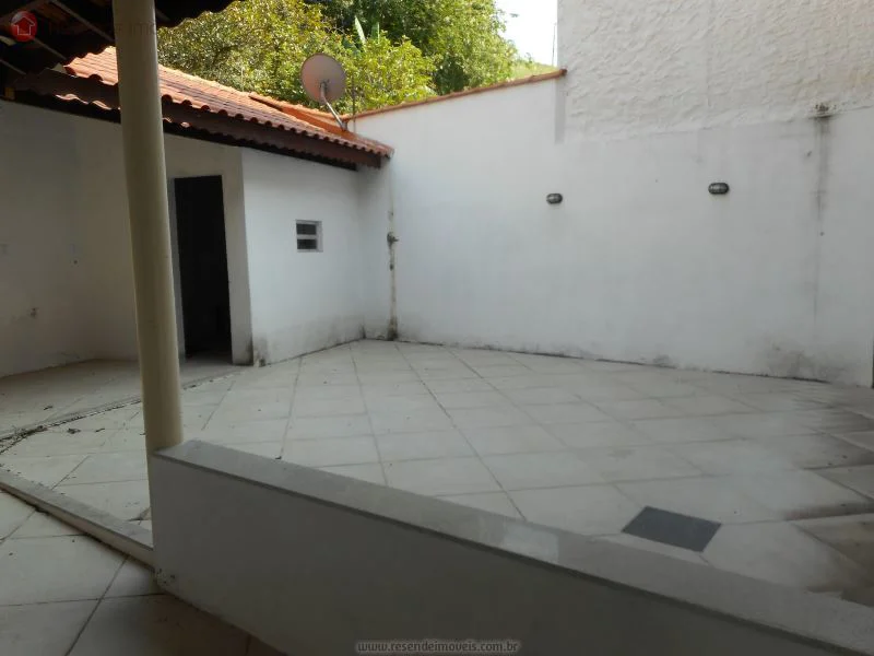 Foto 1 de 25 - Casa para aluguel em Jardim Brasília