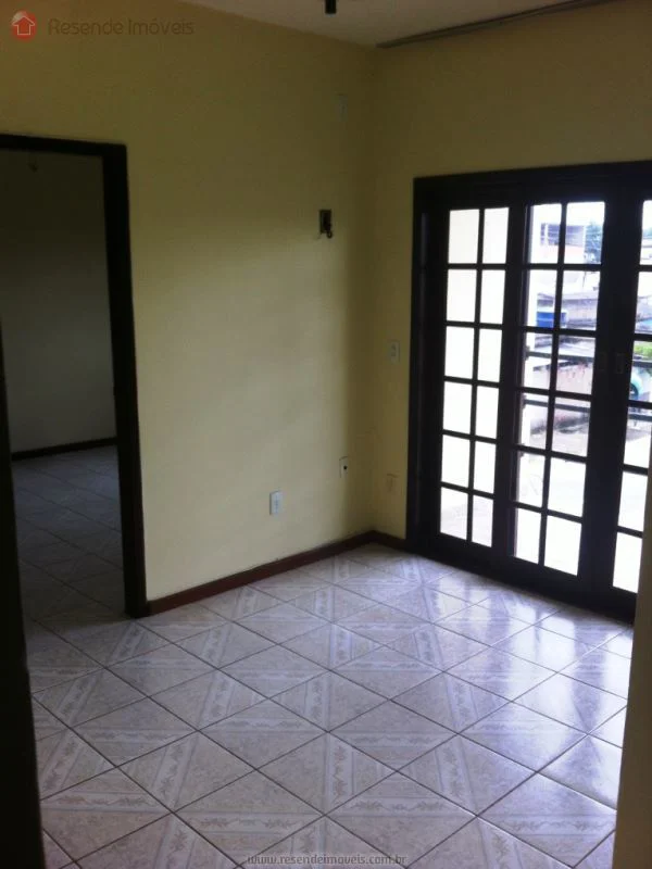 Foto 7 de 9 - Casa para aluguel em Parque Embaixador