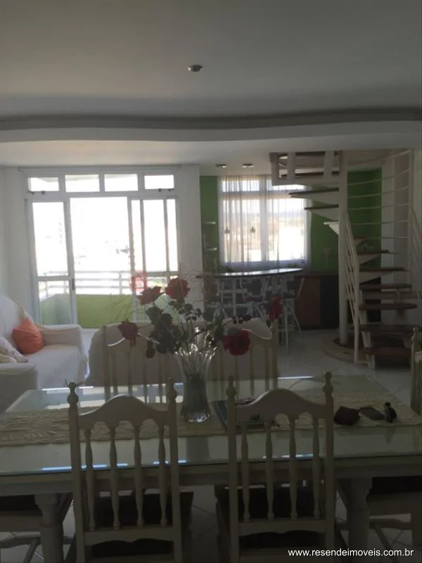 Foto 1 de 19 - Cobertura para venda em Comercial