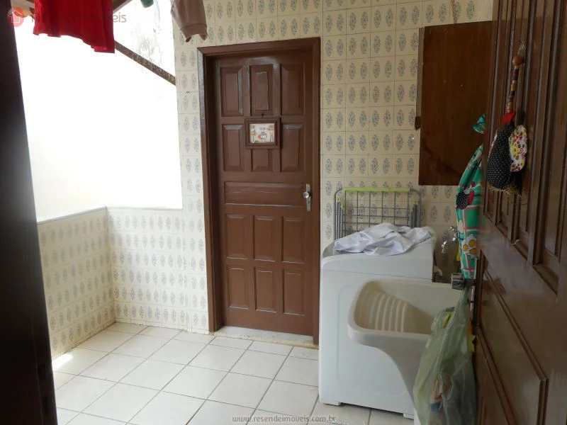 Foto 3 de 21 - Casa para aluguel em Jardim Tropical