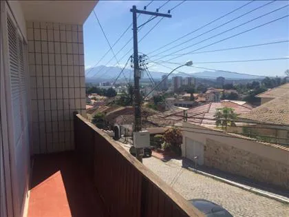 Casa para aluguel em Vila Adelaide