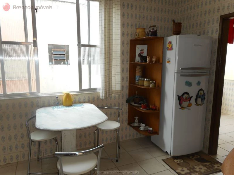 Foto 1 de 21 - Casa para aluguel em Jardim Tropical