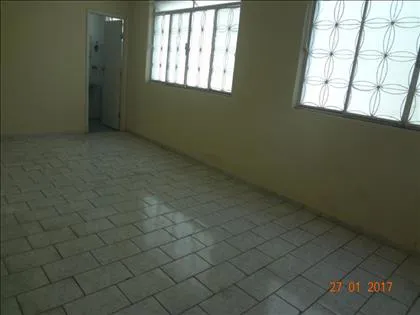 Casa comercial para aluguel em Centro