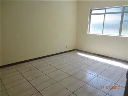 Casa comercial para aluguel em Centro