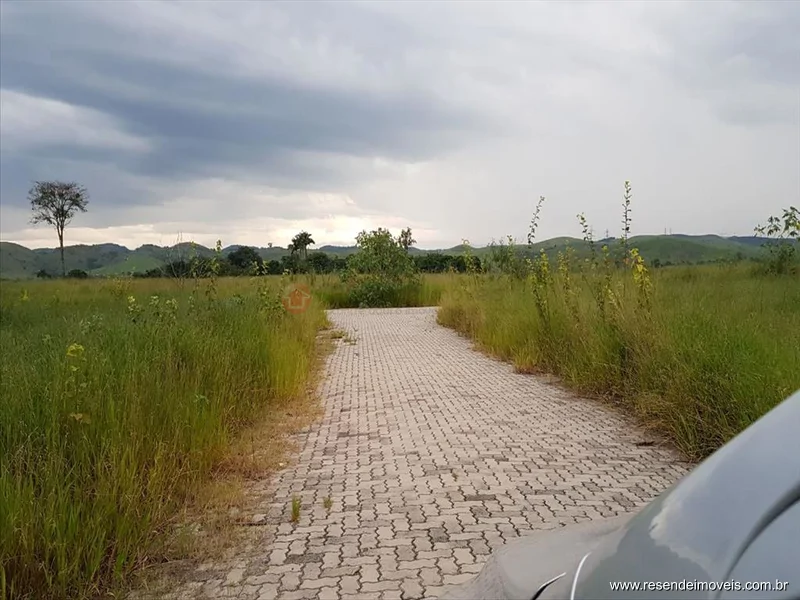 Foto 5 de 6 - Terreno para venda em Fazenda da Barra III