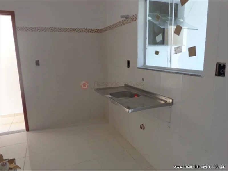 Foto 8 de 11 - Casa para venda em Parque Embaixador