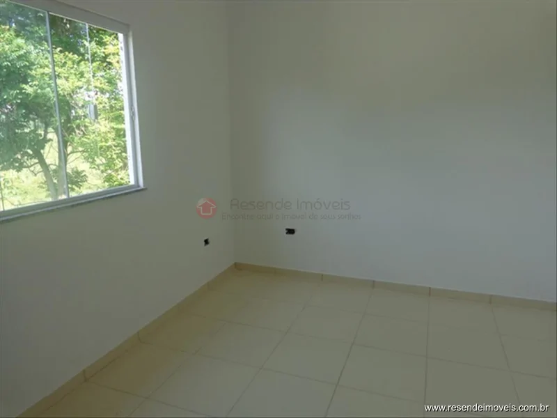 Foto 7 de 11 - Casa para venda em Parque Embaixador